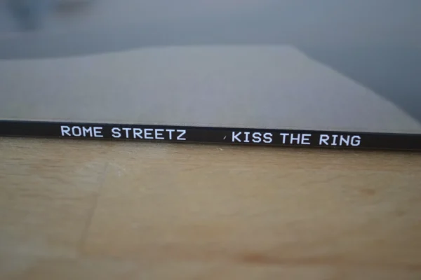 kissthering_sidewebp Rome Streetz - Kiss The Ring (Picture Disc 2xLP)